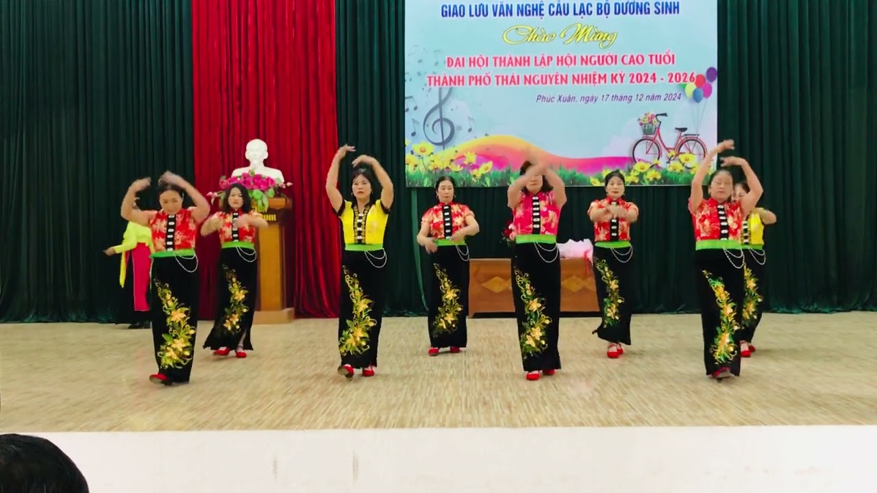 Dân vũ vui sao ban mình ơi