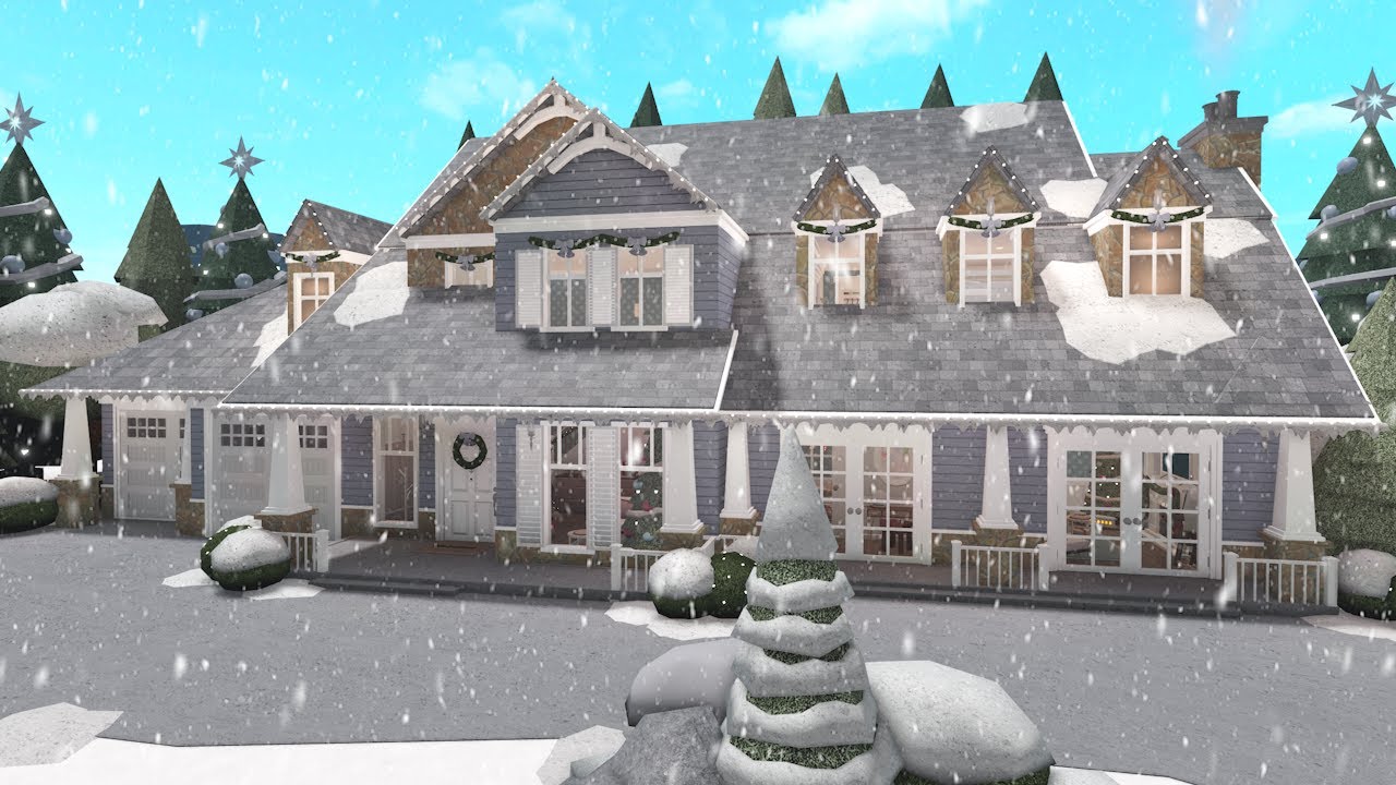 Building a Winter Suburban Mansion in Bloxburg + FACECAM