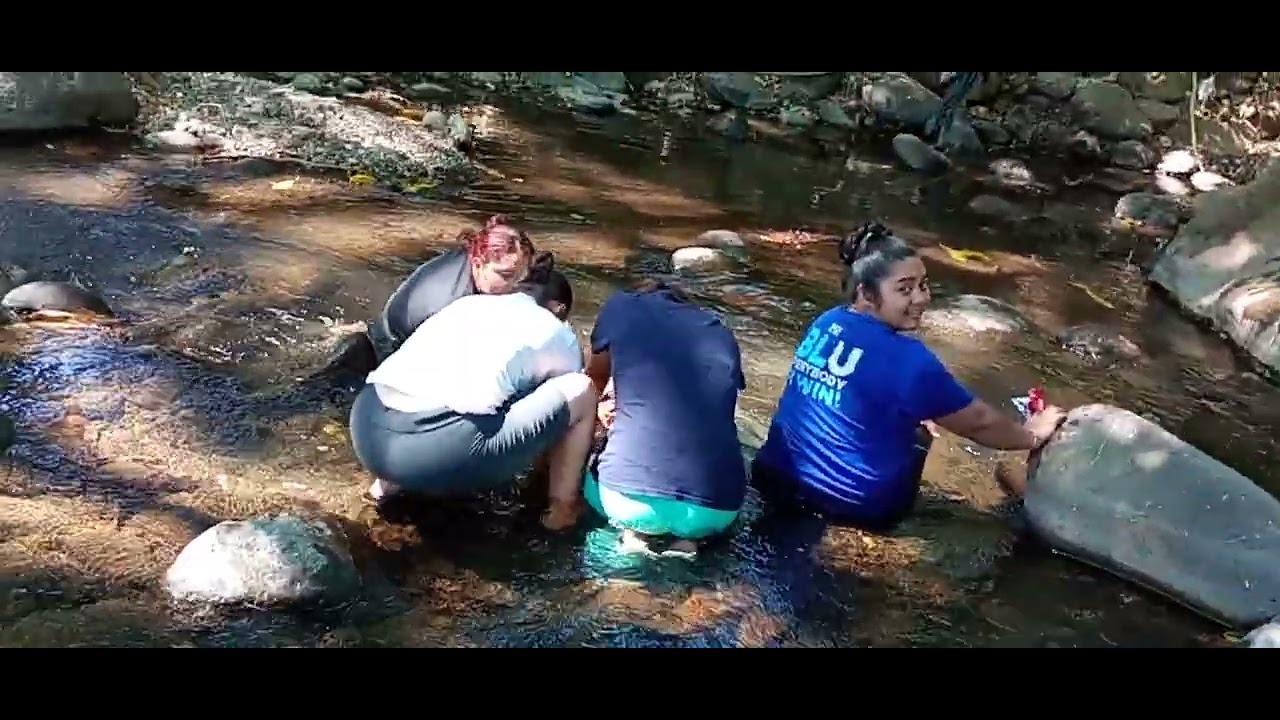 Mira las chicas en la pesca 🎣 como muestran el cangrejo 🦀#suscribete #viral 