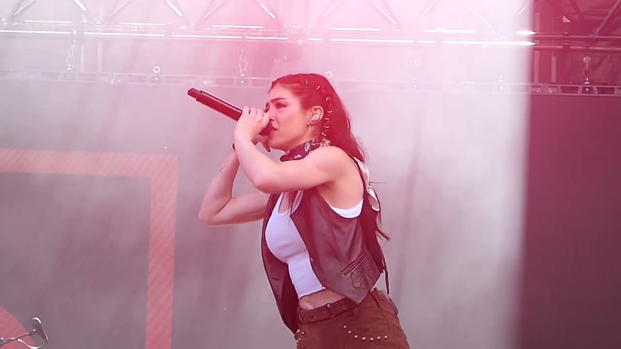 Against The Current - Wildfire - Live Main Square in Arras - 06/07/2024
