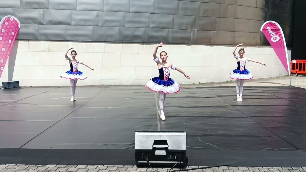 Ballet Eva en BILBOKO DANTZAGUNEAK KALERA 2024