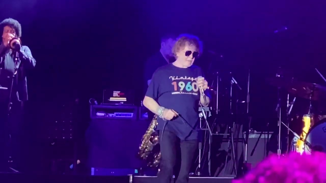 Simply Red Vivary Park 28/08/2022 Holding Back The Years