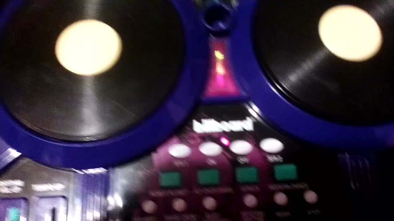 Looping jump scare glitch on the Kidz Toyz Billboard Mega Mix Pro DJ Mixer 78228