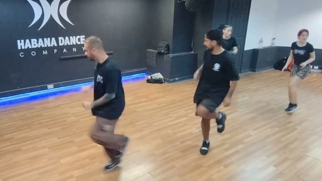 Choreo Class Chilean Shuffle Academy