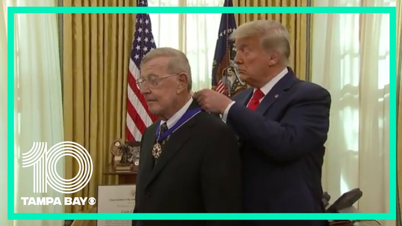 President Trump awards Lou Holtz the Presidential Medal of Freedom