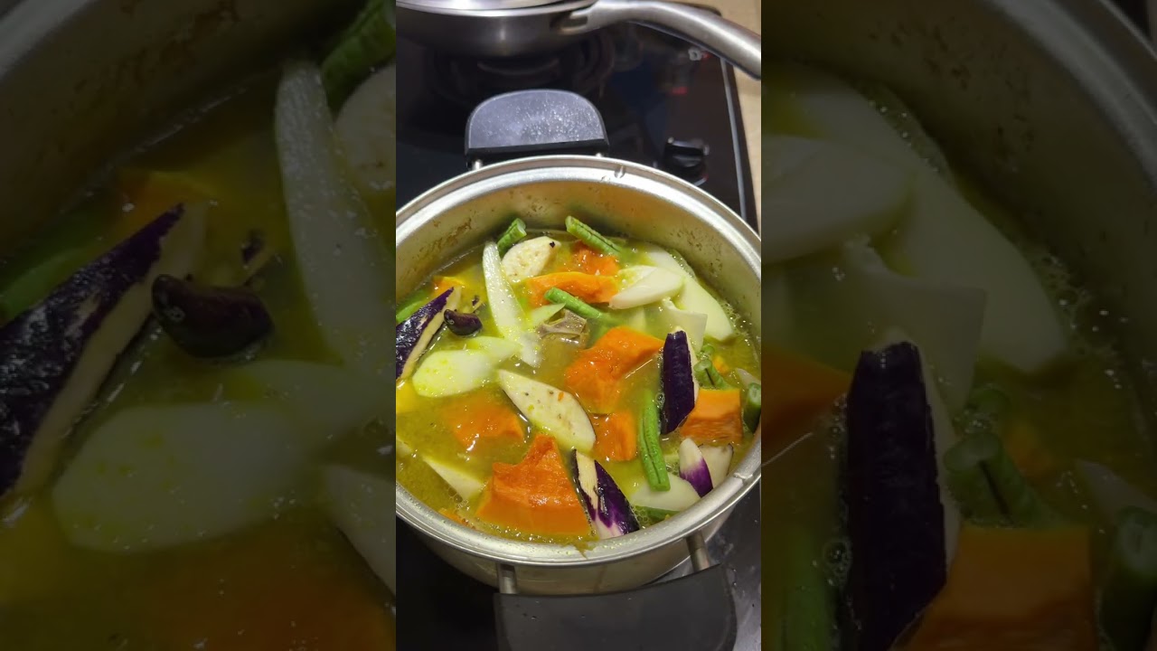 ធ្វេីសម្លកកូរ​អោយម៉ាក់ប៉ាក្មេកគាត់ភ្លក់​ ភ្លក់មួយចានឆ្ងាញ់ថែមមួយចានទៀត☺
