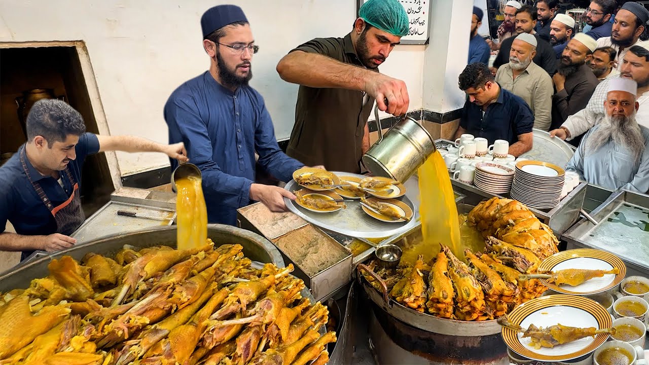 Street Style Chicken Yakhni Soup | Winter Special Hot Chicken Broth | Roadside Street Food