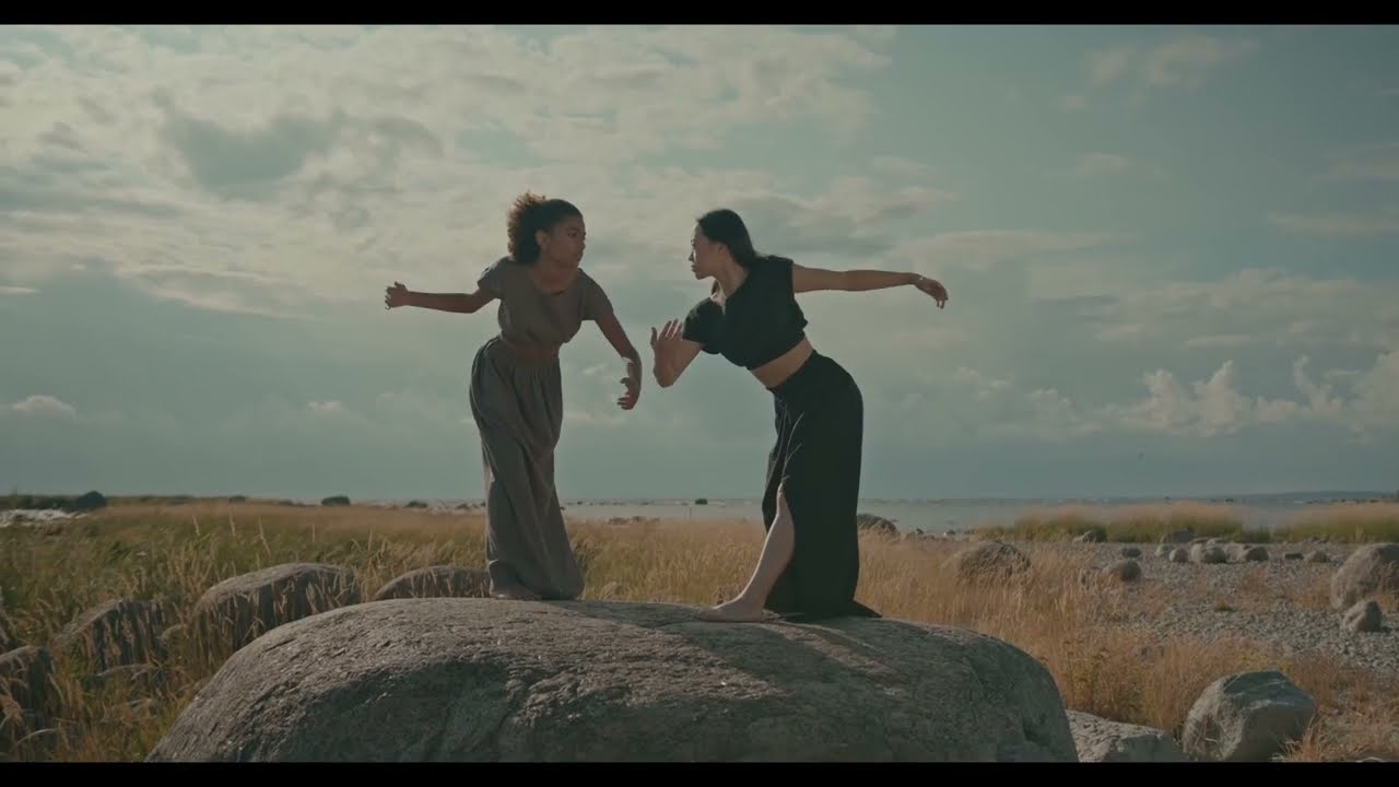 Joachim Mencel - SIRENS (SYRENY)