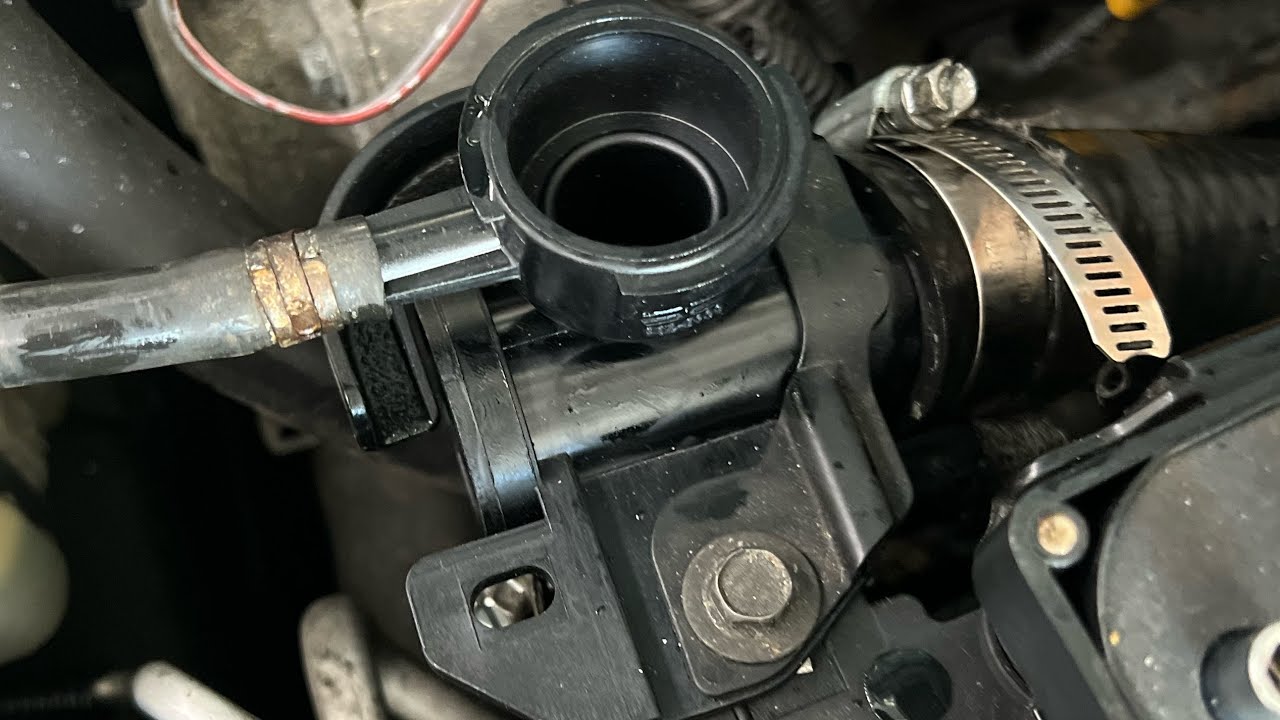 Engine Coolant Filler Nissan Maxima 2009