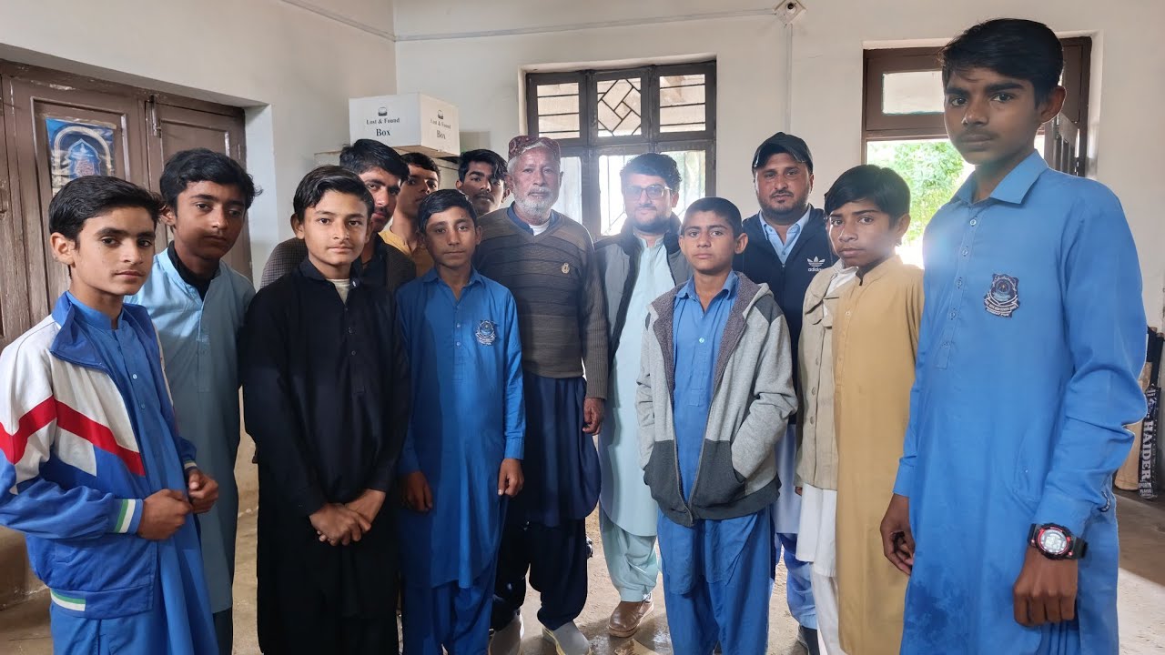 CLASS 8TH KI FAREWELL PARTY!