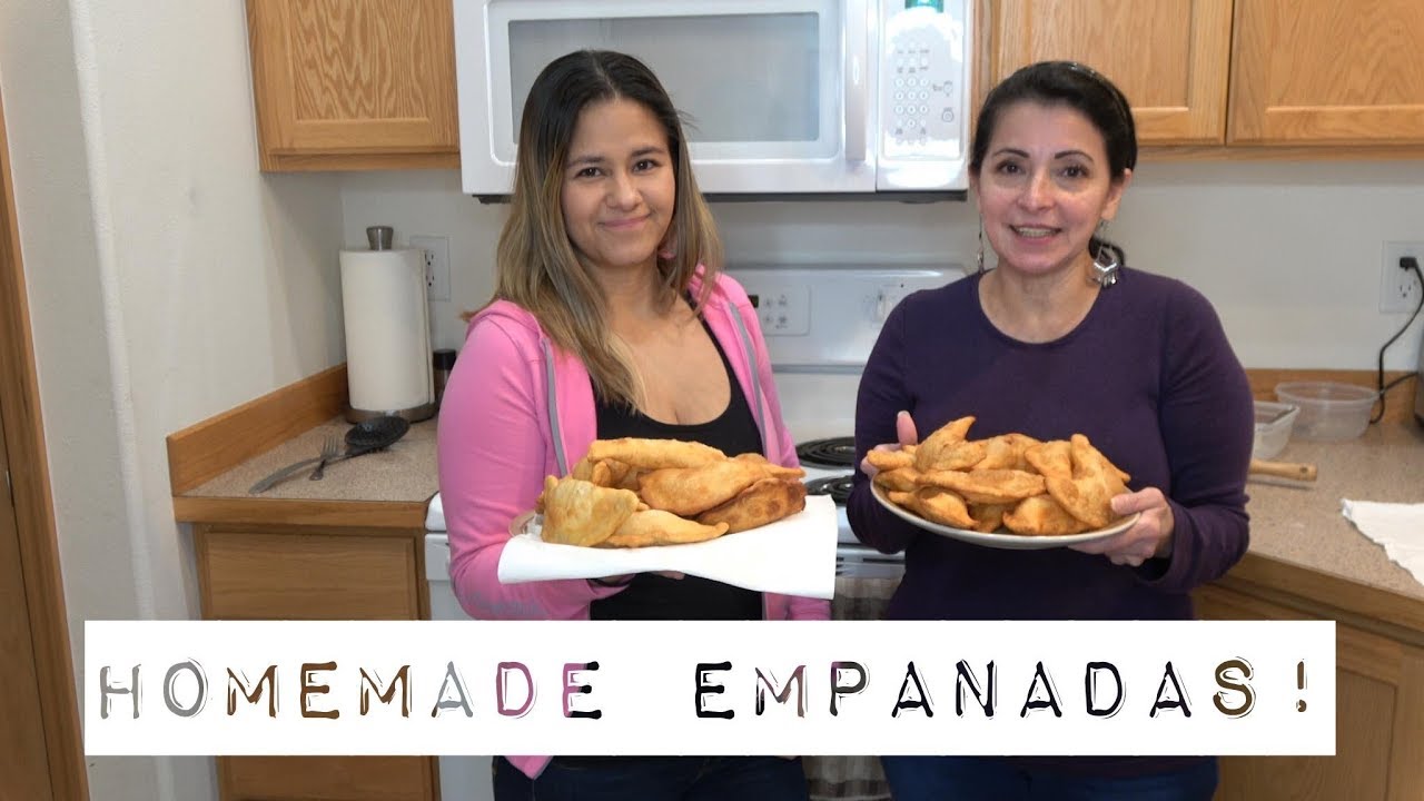 Empanadas de Harina con Queso (Ecuador)