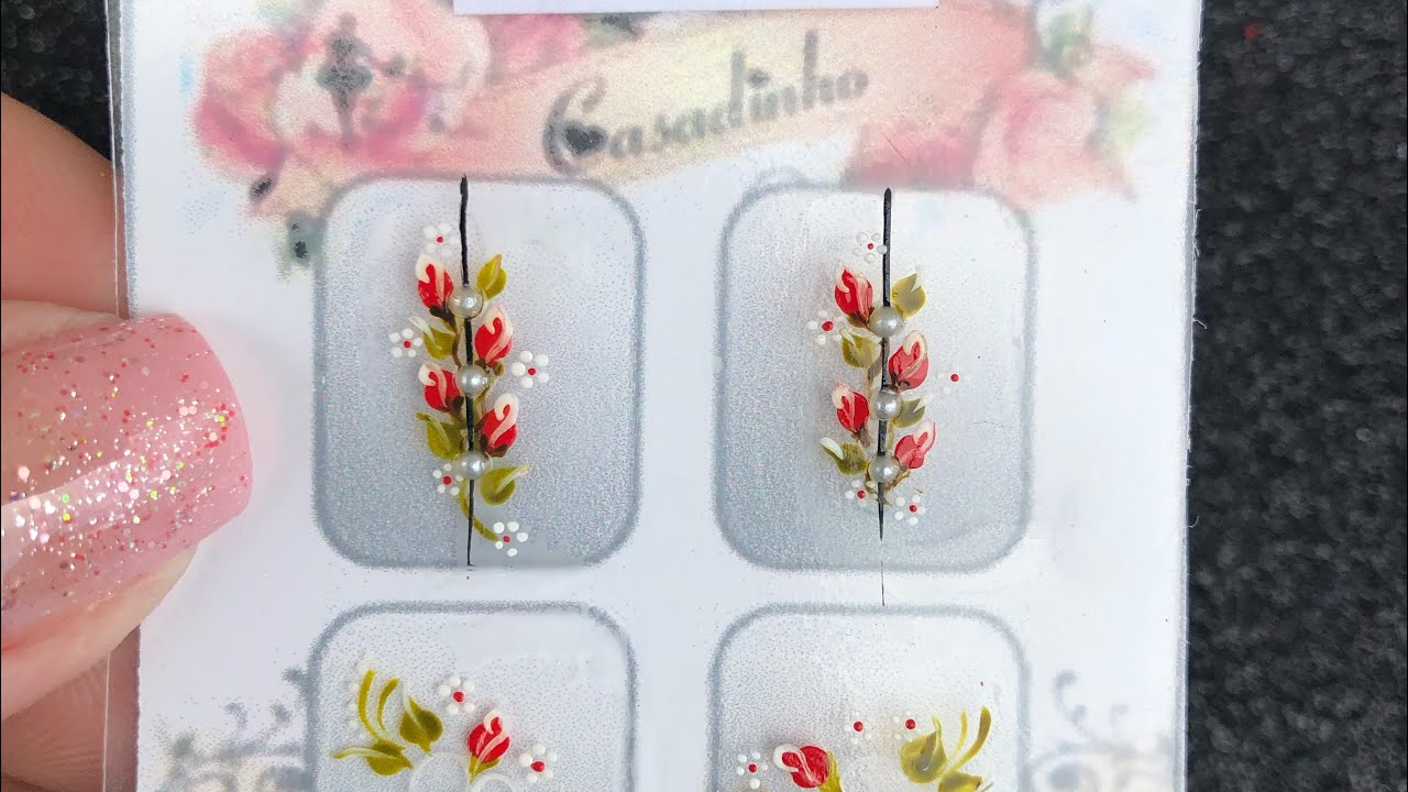 Como fazer Adesivos para unhas: botão de flor com risco feito com pincel de esmalte
