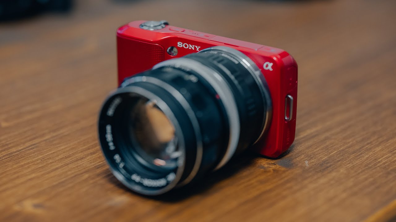 Fotocamera mirrorless APS-C Sony (usata) a 45&euro;: HA SENSO?