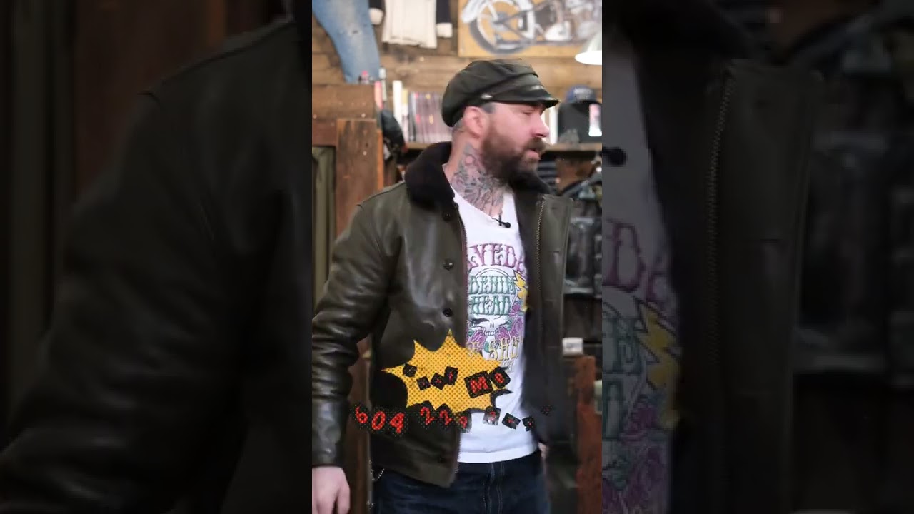 Y2 Leather N1 Deck Jacket Books Closing