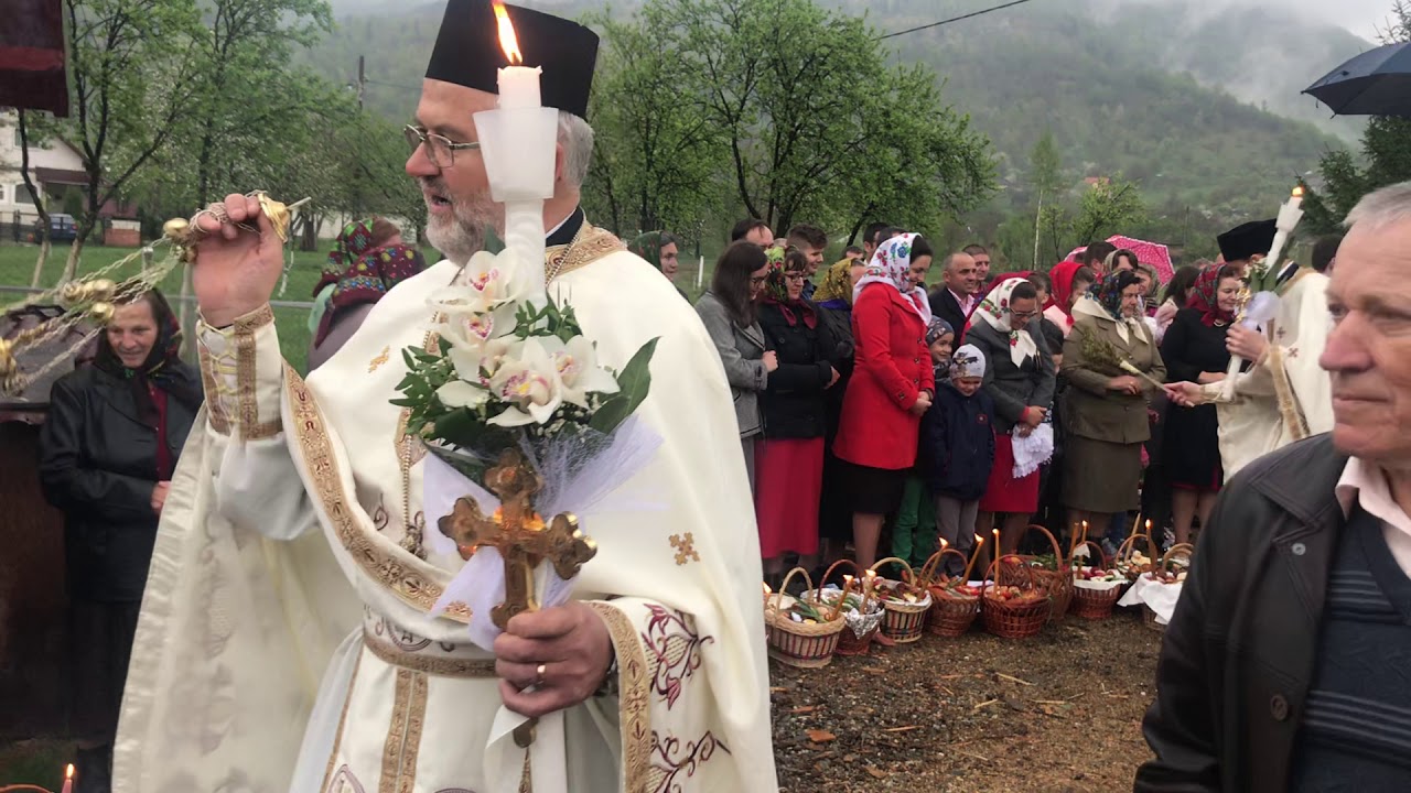 Sfințirea coșurilor. Parohia Valea Viseului