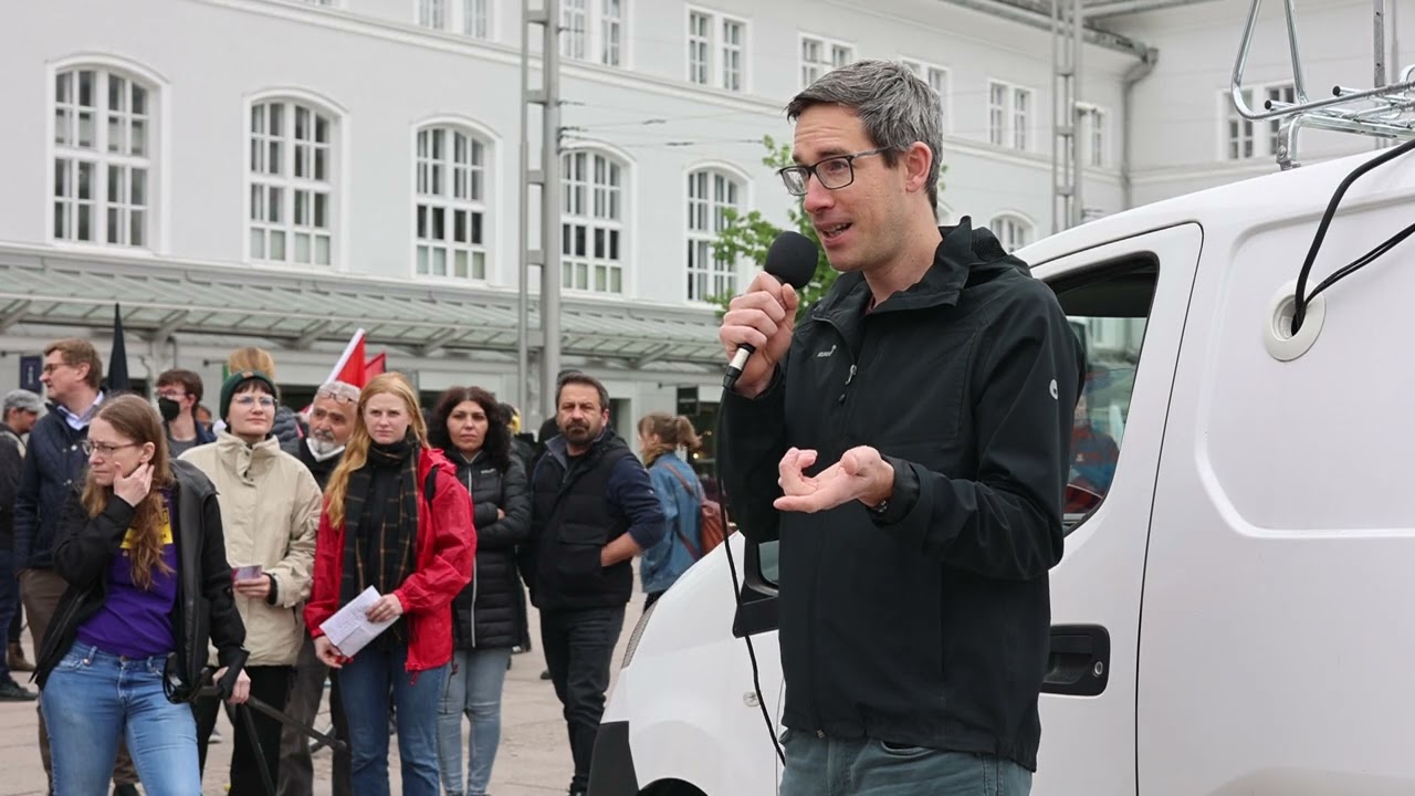 Leistbares Leben – Rede von Gemeinderat Kay-Michael Dankl (KPÖ PLUS) zur 1. Mai-Demo