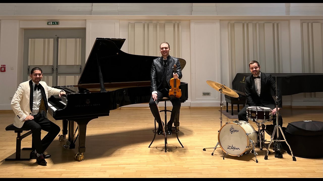 Miloš Bihary & Django Gypsy Jazz Trio - ,,L’ odeur de la France” (arr.by Miloš Bihary)
