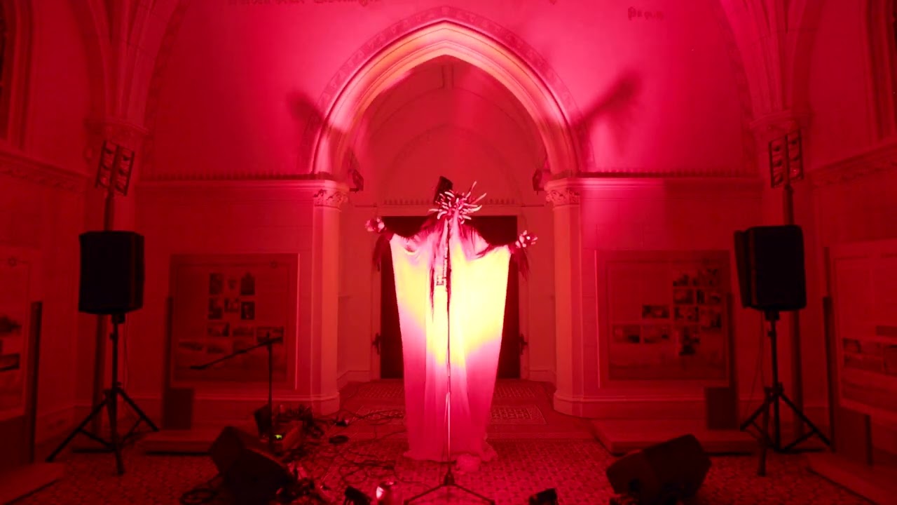 Andy the Doorbum - live at jewish ceremony hall