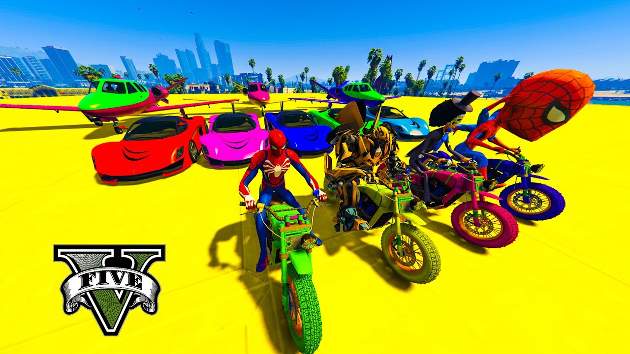 الأبطال الخارقين على دراجة نارية - Superheroes on a motorcycle ride on the stairs with sharks GTAV