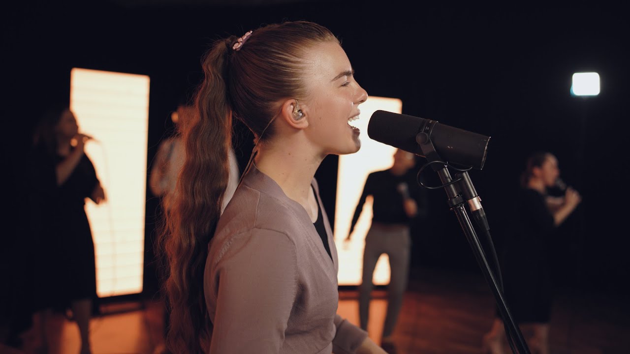 Garment of Praise - Christian Life College Ensemble