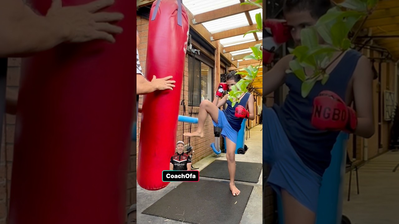 Kickboxing training 