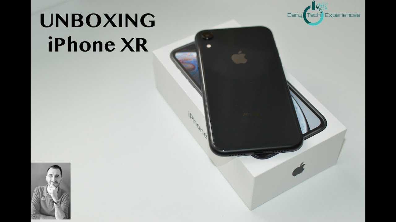 Unboxing iPhone XR