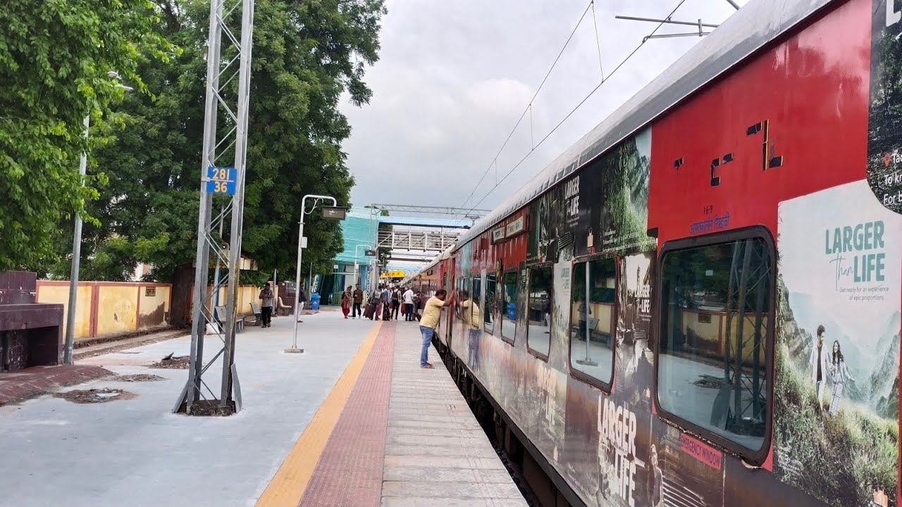 12260 Bikaner To Churu Train Journey Sealdah AC Duronto Express 