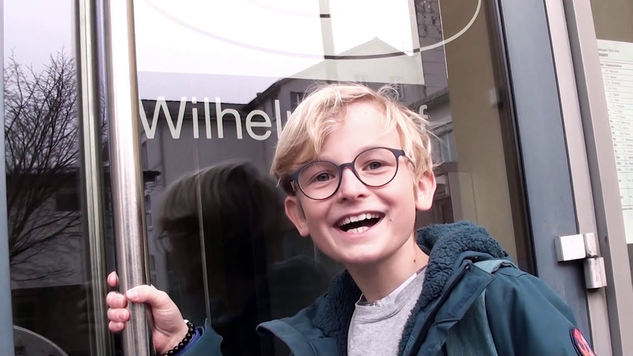Ein 4. Klässler lernt das Gymnasium Wilhelmsdorf kennen