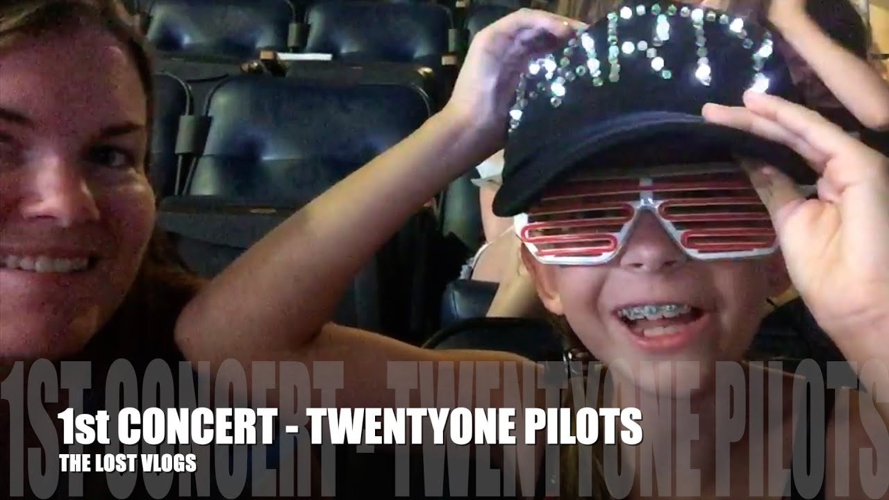 THE LOST VLOGS | 1ST CONCERT - TWENTY ONE PILOTS