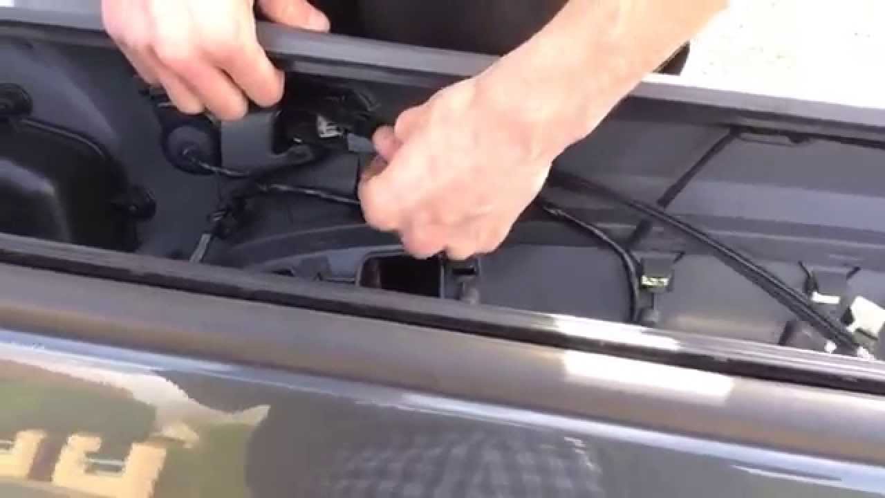 Tutorial pour installer des haut parleurs type enceintes Focal sur une voiture Seat Ibiza 5 - part2