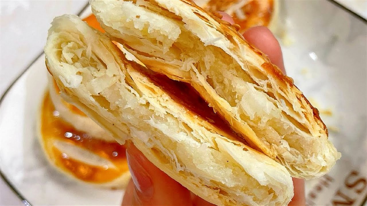 经典馅料的老婆饼，有普通面粉就能做，一碰就掉渣，比买的还好吃