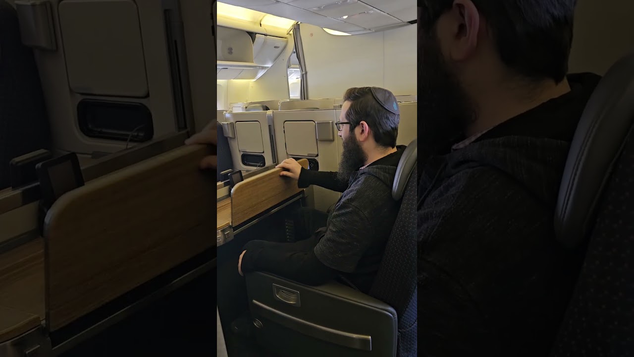 AA Boeing 777-300ER First Class