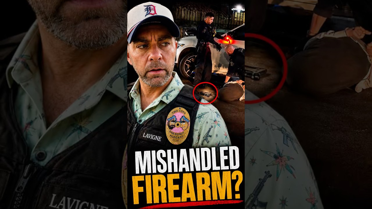 Полицейский нарушил правила обращения с оружием? 🔫