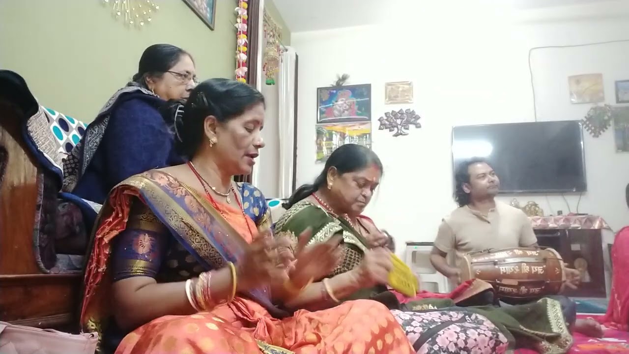 Shiv Guru ka bhajan Gurudev tumhare charanon ka jab humko thikana ho jata hai