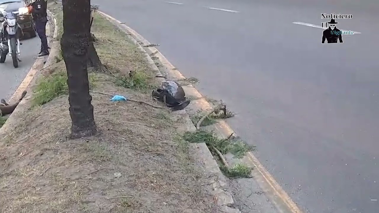 Mujer que se conducía en moto fallece por accidente en el Anillo Periférico