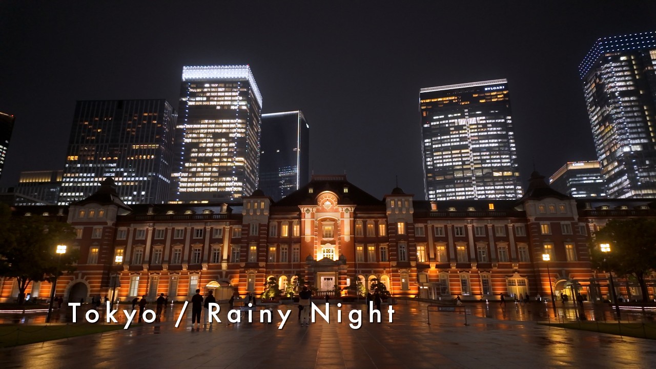 Tokyo Rainy Night Walk☔️ in Marunouchi | Japan [4K Binaural ASMR]