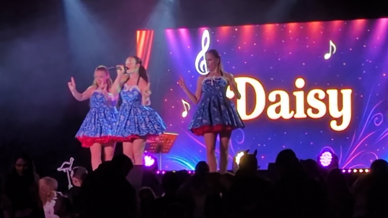 RedCoat Showdown - Butlins Skegness #redcoats #skegness #butlins #showdown #fullshow #talented 