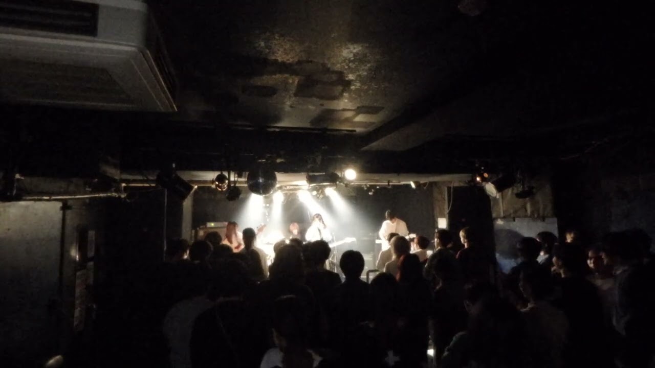 クリープハイプ
