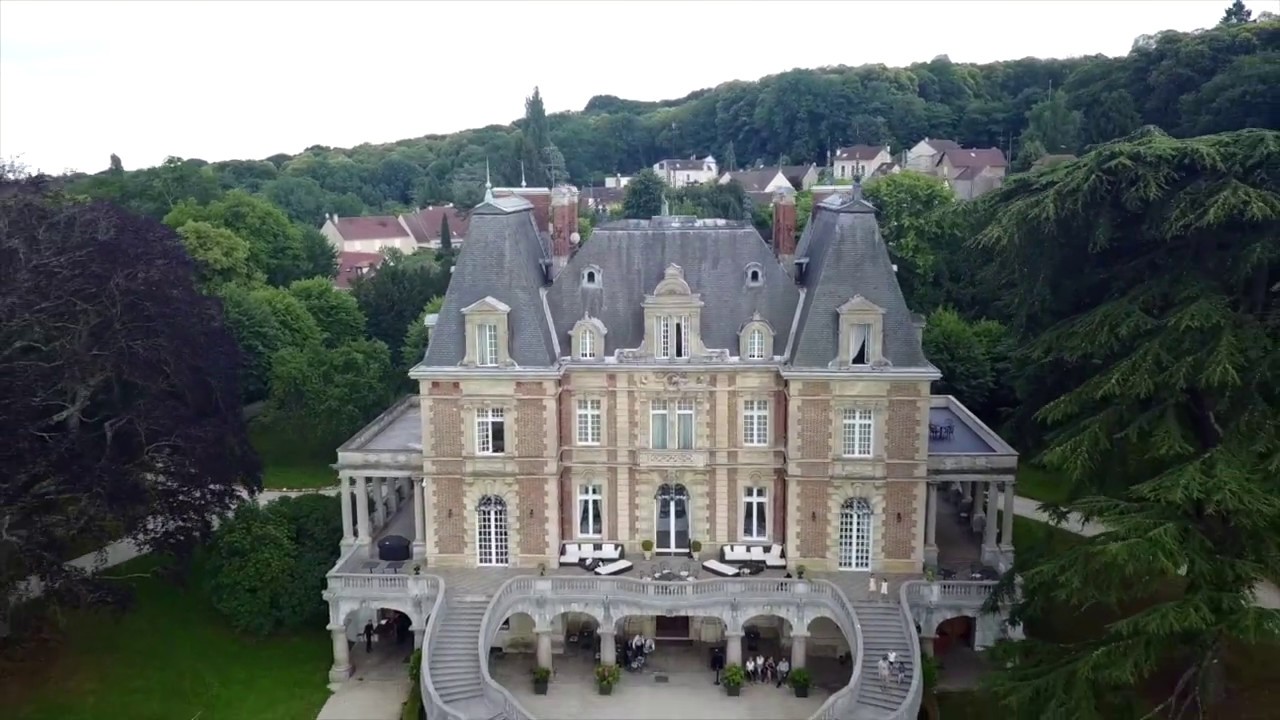 Mariage au Chateau de Bouffémont vu par drone