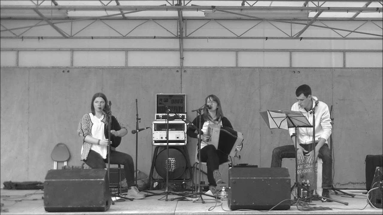 Perck'Anche - Jeune fille de rose