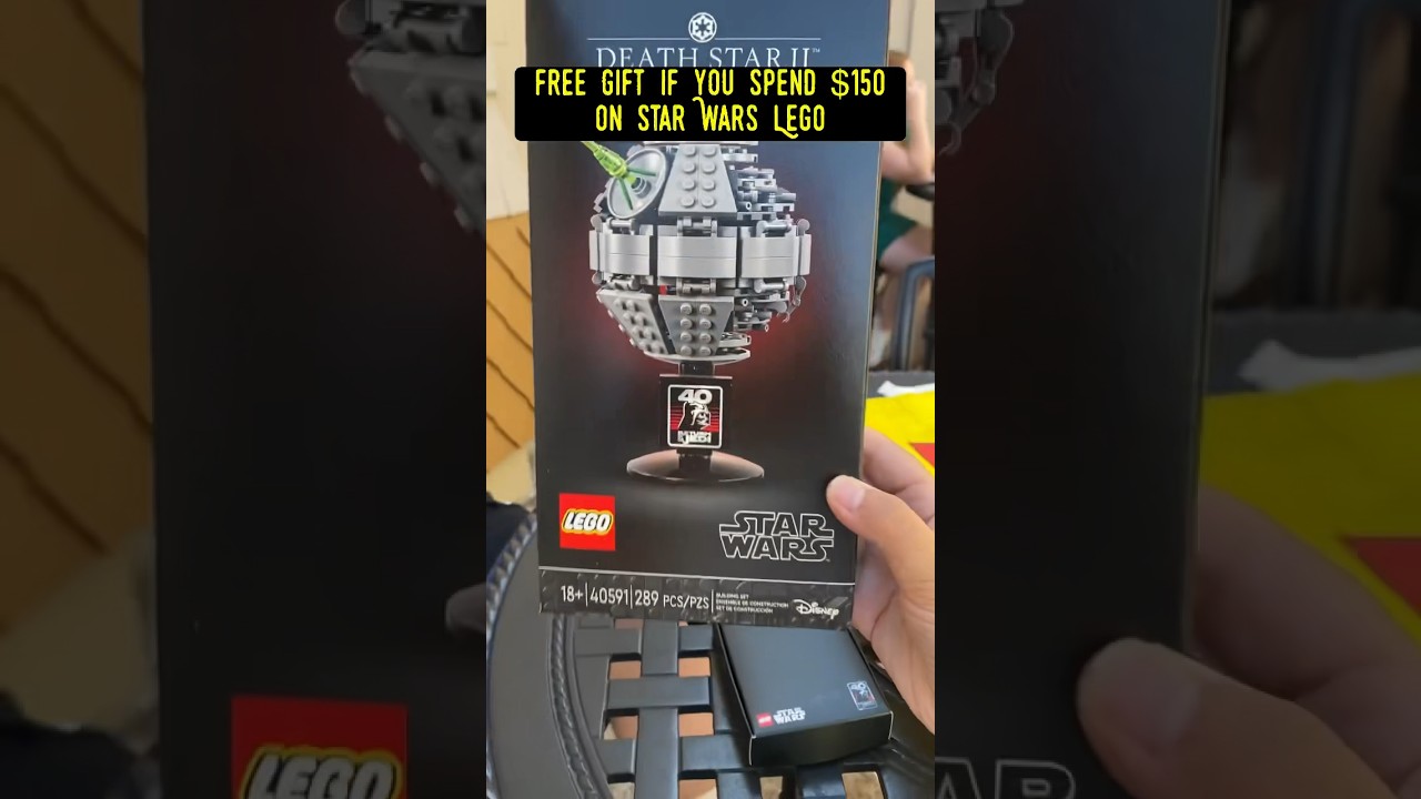 FREE Gifts For #StarWars At #LEGO 🤩 #shorts