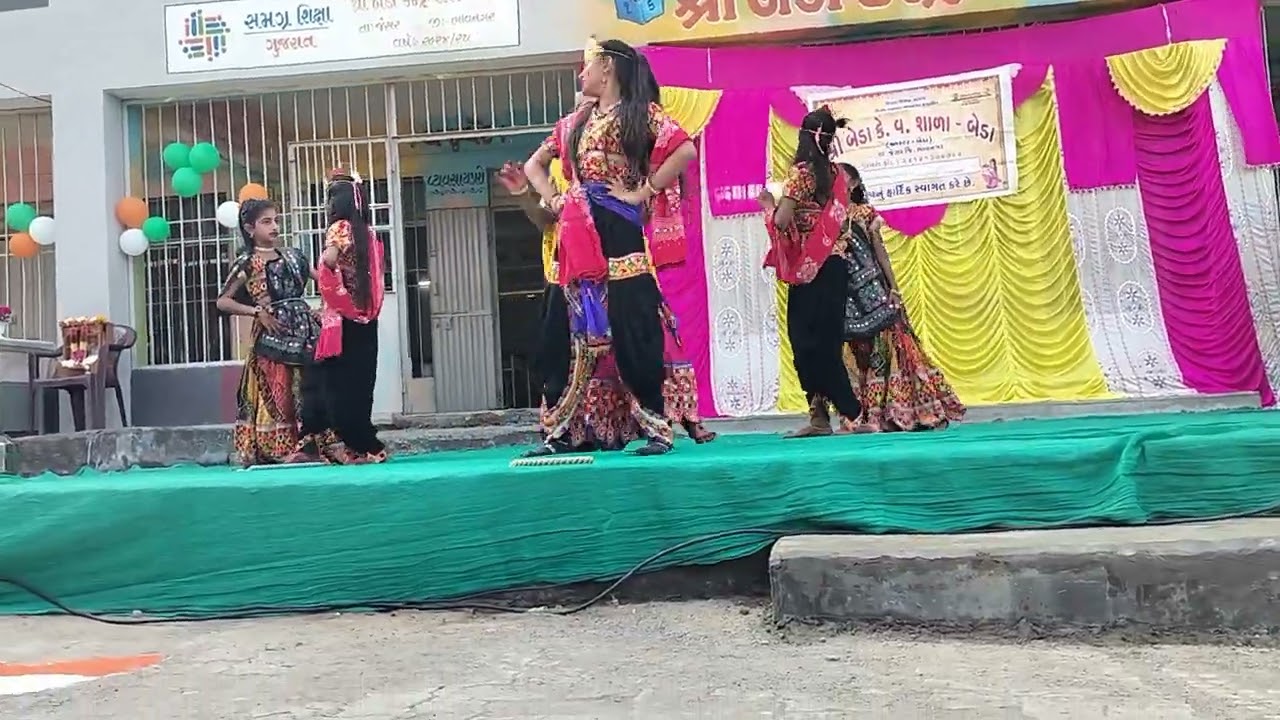 દ્વારકાનો નાથ મારો રાજા રણછોડ........