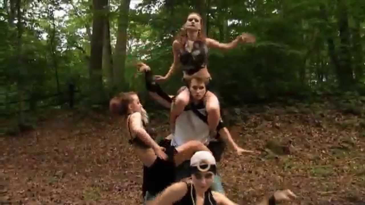 Yarek & Friends - Moon Eclipse (Official Video)