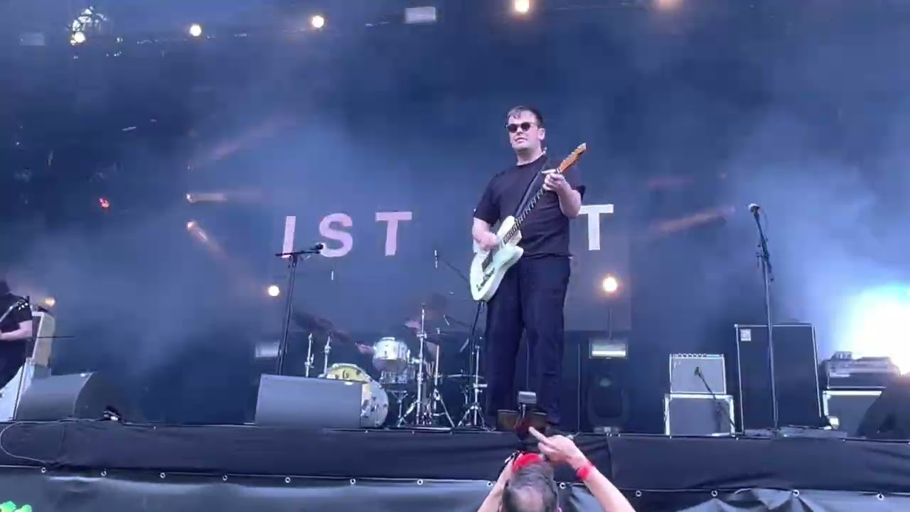 IST IST -  Slowly we escape - Live at Sinner's day summer Belgium