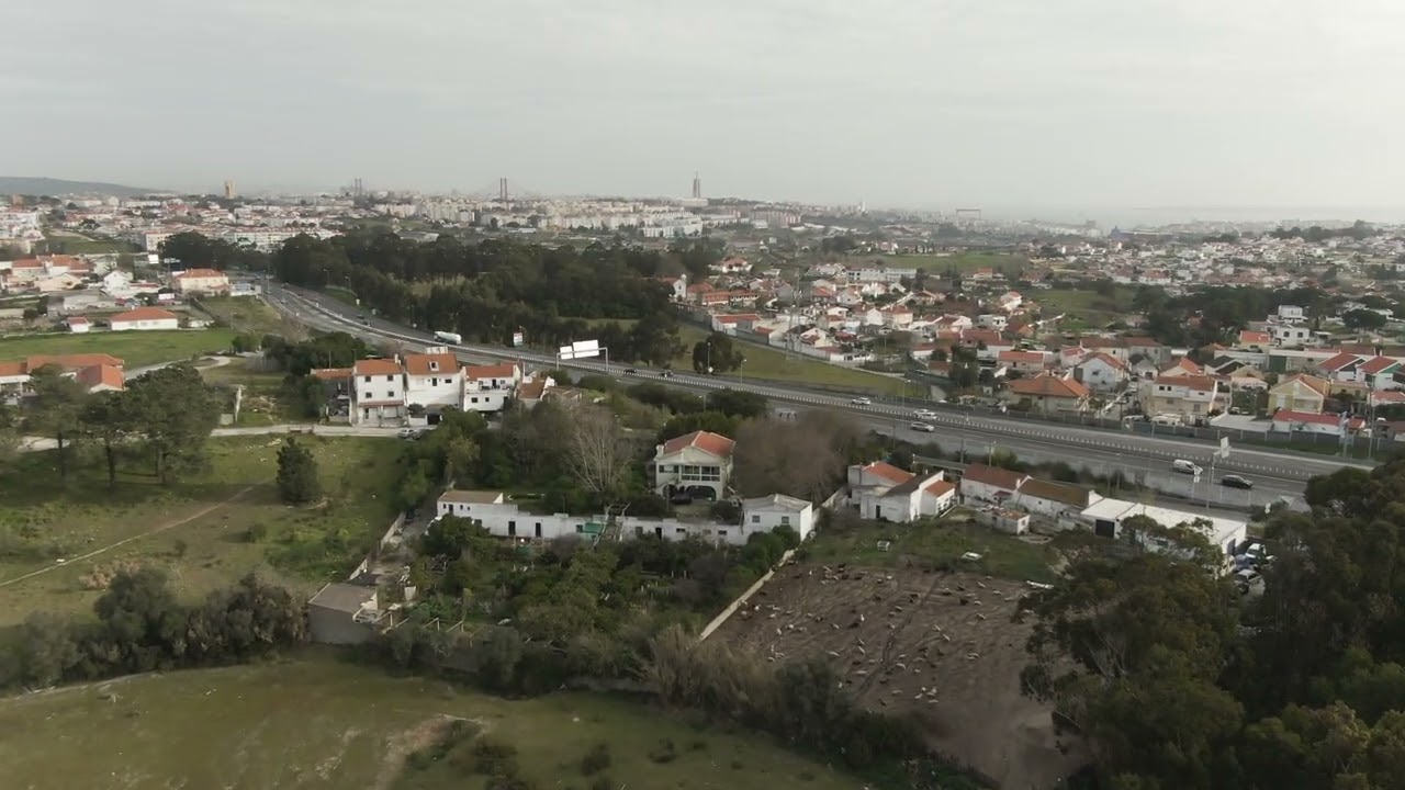 Mavic Zoom. Ponto de Interesse. Colegio Campo de Flores. Lazarim. 14 de fevereiro de 2023