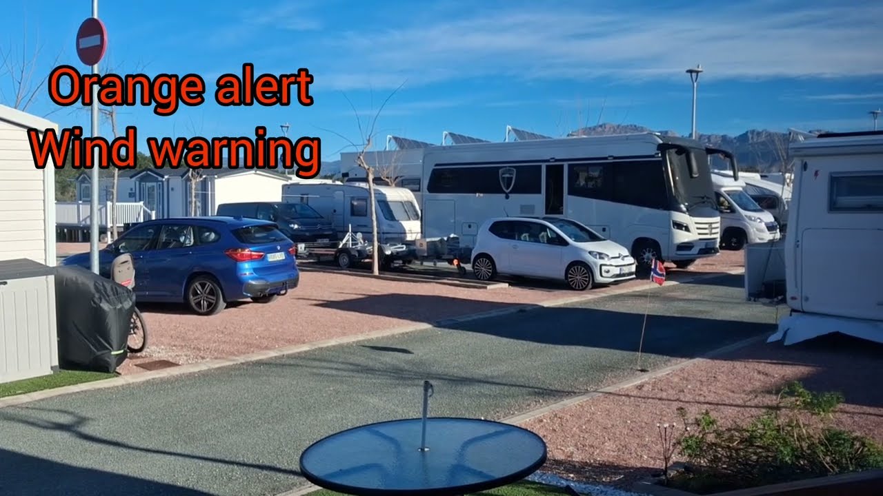 Orange wind alert in Benidorm Spain February 2026 #benidorm #weather #spain 