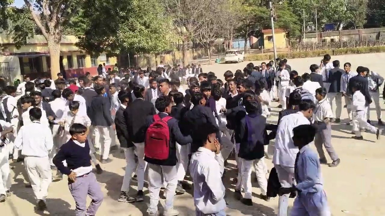 My school my farewell last day 👍👍 hai 