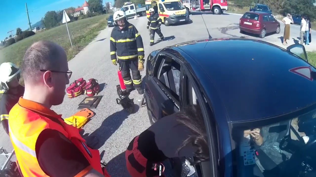 Prometna nesreća-spašavanje- Vatrogasci Sveta Nedelja