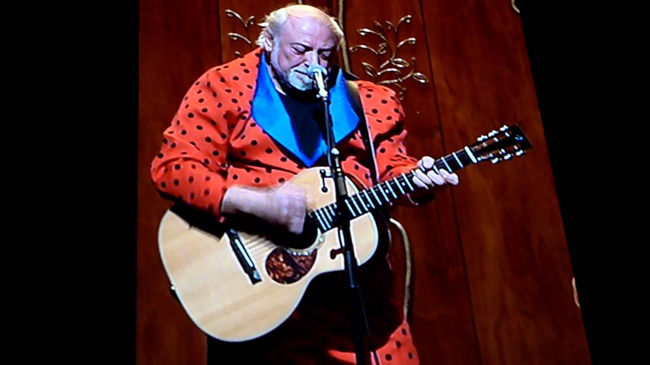 Urbanus Zelf! in het Sportpaleis 22/12/2011: De wereld is om zeep