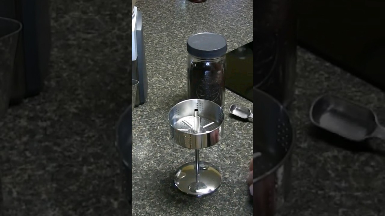 C&oacute;mo hacer caf&eacute; incre&iacute;ble con un percolador #Caf&eacute;Percolador #Caf&eacute;Perfecto #Shorts #YouTubeShorts
